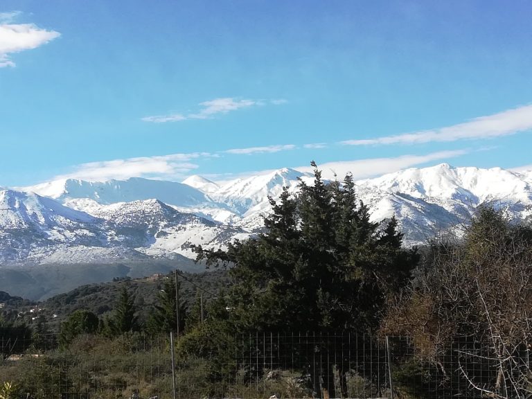 Villa in Chania Crete for sale mountain view KH020