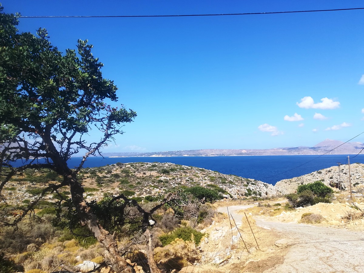 land for sale with sea views in chania souda bay