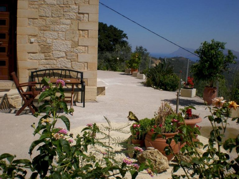 Stone house for sale in Kissamos Chania Crete jard CH116