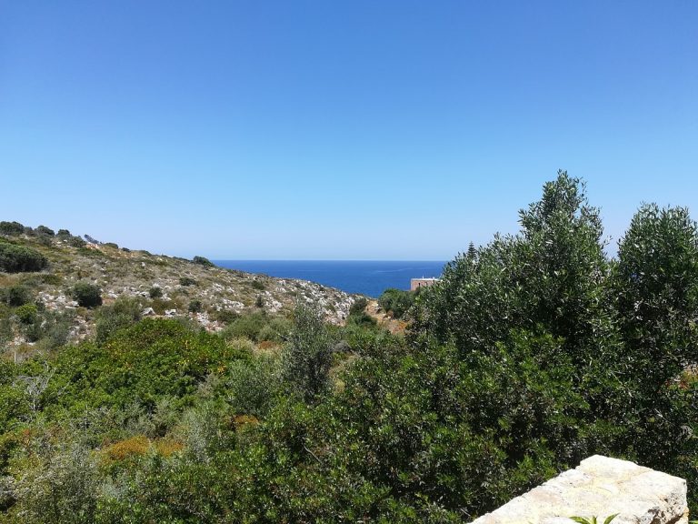 apartment for sale in akrotiri crete