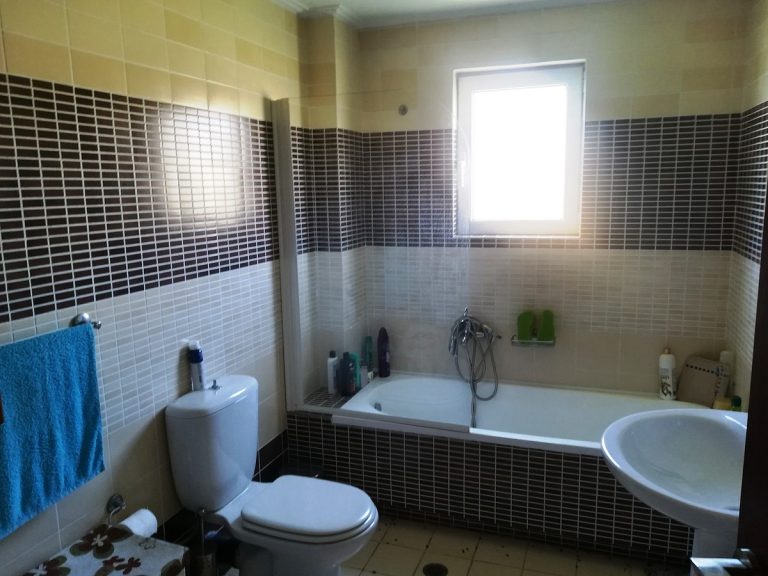 apartment for sale in akrotiri crete bathroom