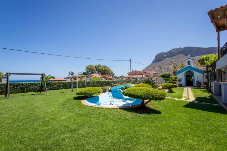 Villa for sale in Stavros Akrotiri Chania ah114 landscaped gardens
