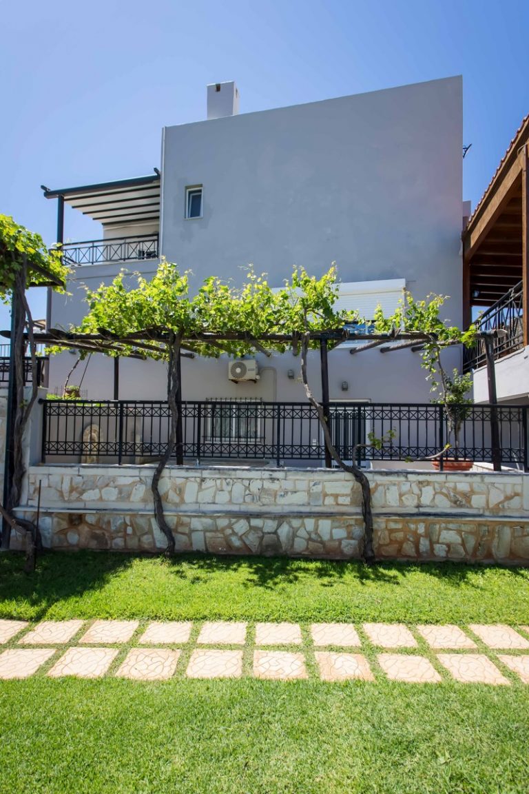 Villa for sale in Stavros Akrotiri Chania ah114 facade