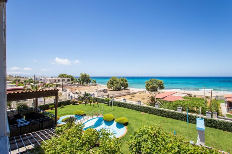 Villa for sale in Stavros Akrotiri Chania ah114 garden
