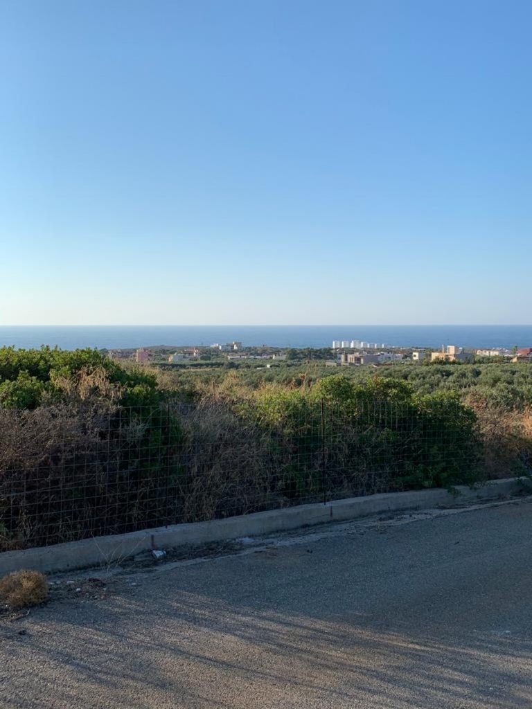 Land for sale in Akrotiri al260 road and sea