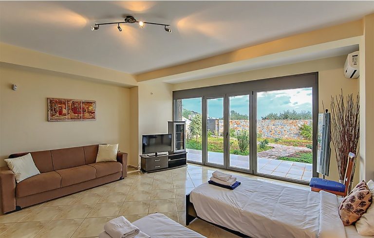 Villa for sale in heraklion hh05