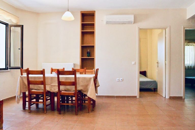 Villa for sale in Rethymno RH027