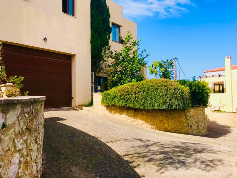 villa-for-sale-in-rethymnon-roussospiti-Crete