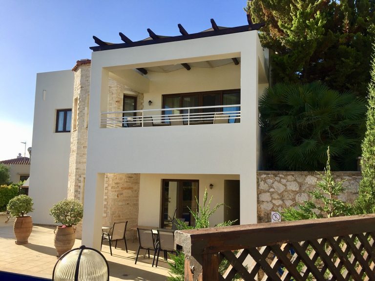 villa-for-sale-in-rethymnon-roussospiti-Crete