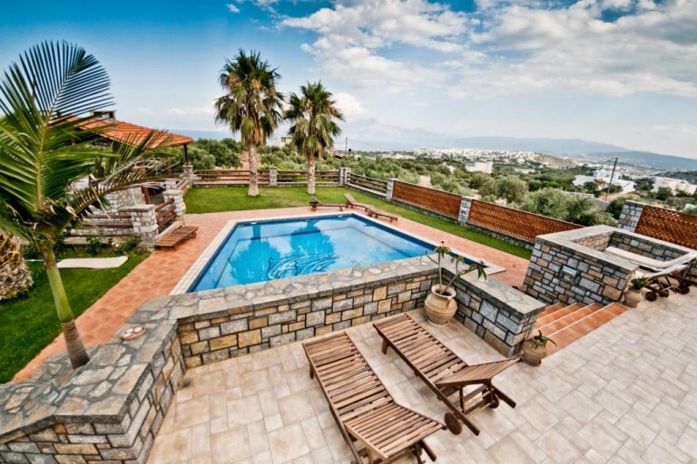 Villa in agios nikolaos LH018 pool