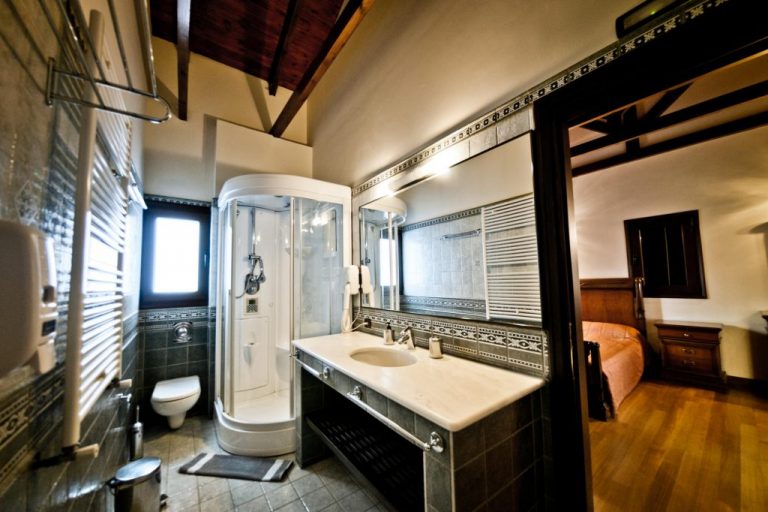 Villa in agios nikolaos LH018 bathroom