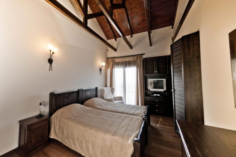 Villa in agios nikolaos LH018 bedroom