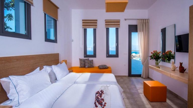 Villa for sale in agios nikolaos LH019 bedroom