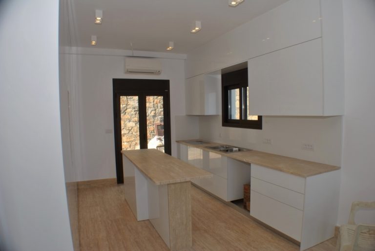 Villa for sale in agios nikolaos LH021 kitchen