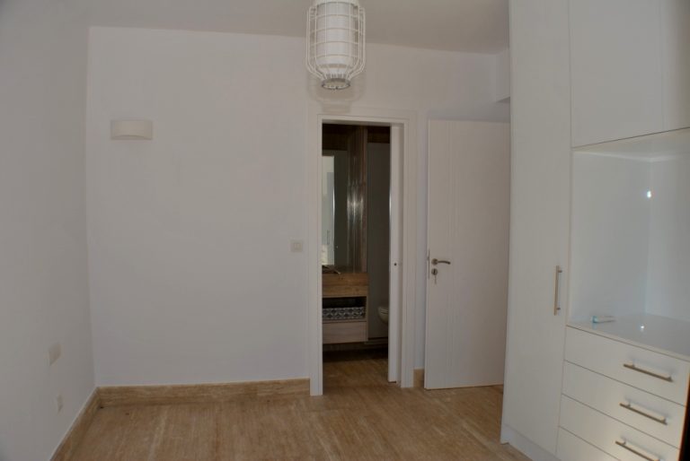 Villa for sale in agios nikolaos LH021