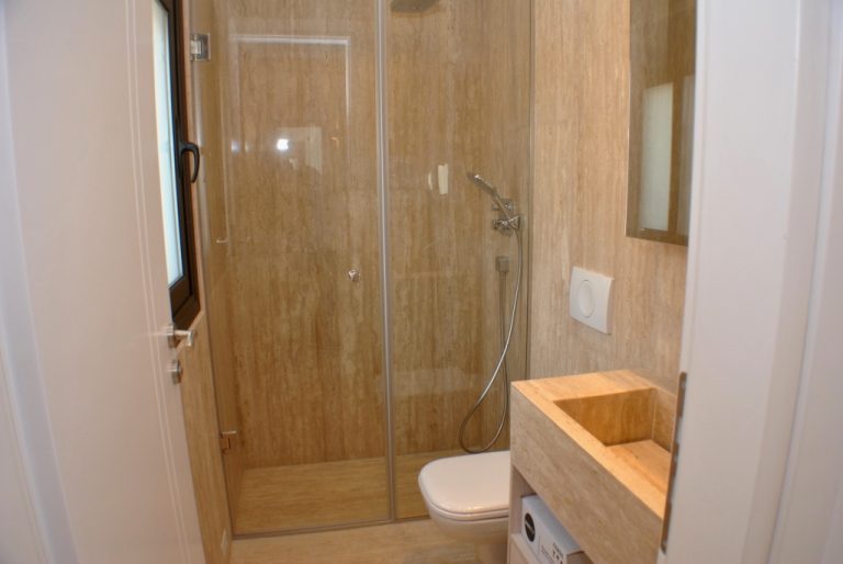 Villa for sale in agios nikolaos LH021 bathroom