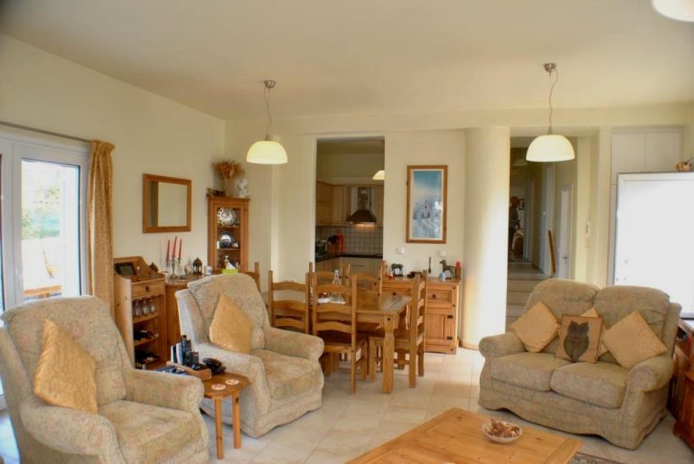Villa for sale in agios nikolaos LH022 living room