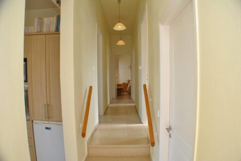 Villa for sale in agios nikolaos LH022 hallway