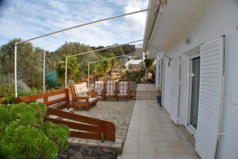 Villa for sale in agios nikolaos LH022 garden