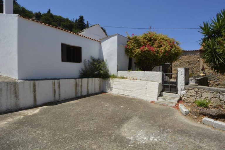 home for sale in apokoronas chania kh172 the yard