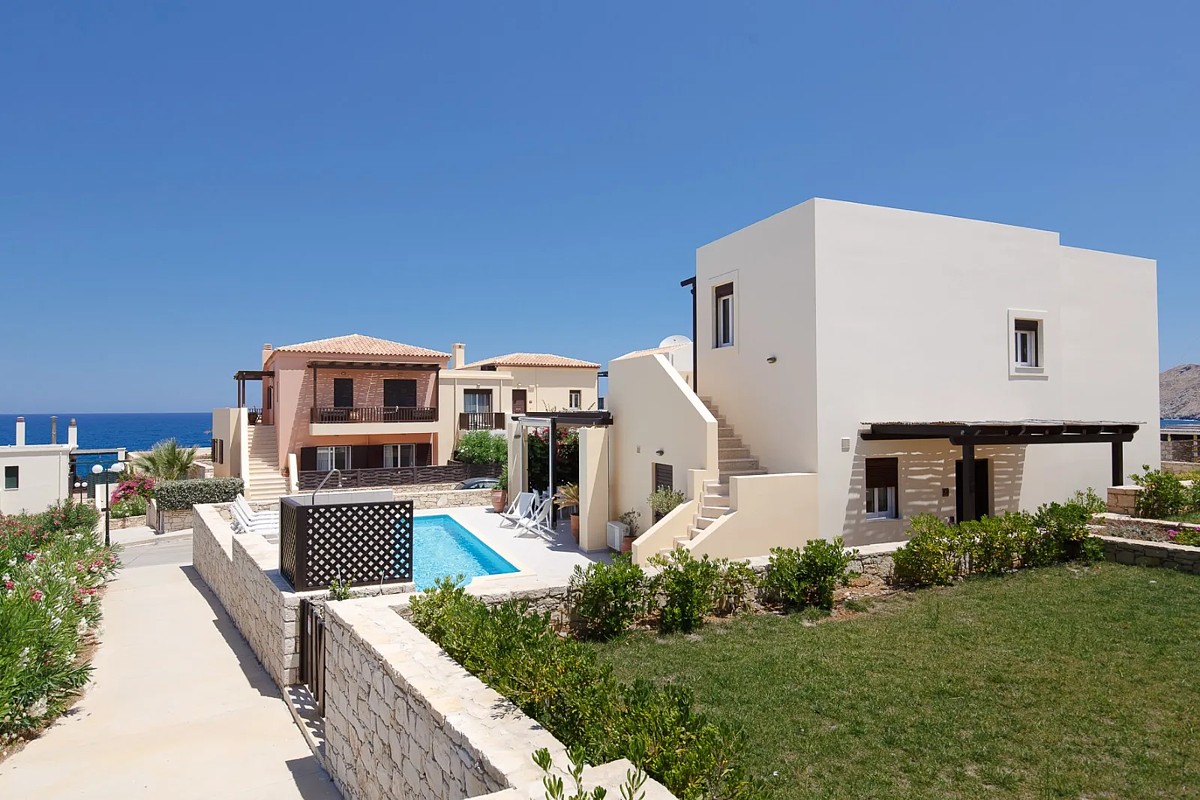 Elegant Villa in a Seafront Location Euroland Crete Property