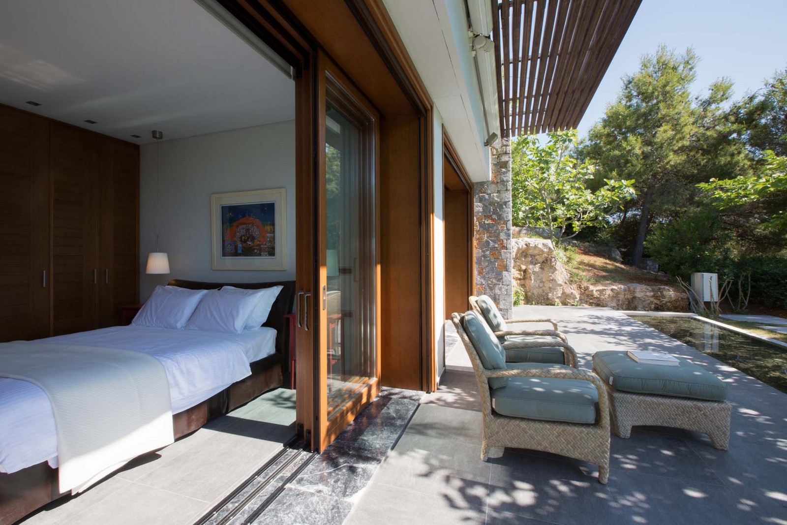 Listing photograph 38 of 51 of the house in Profitis Ilias, published by Euroland Property Group.