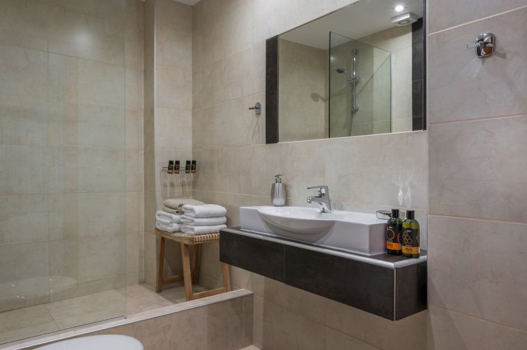 Modern bathroom in property for sale in Afrata