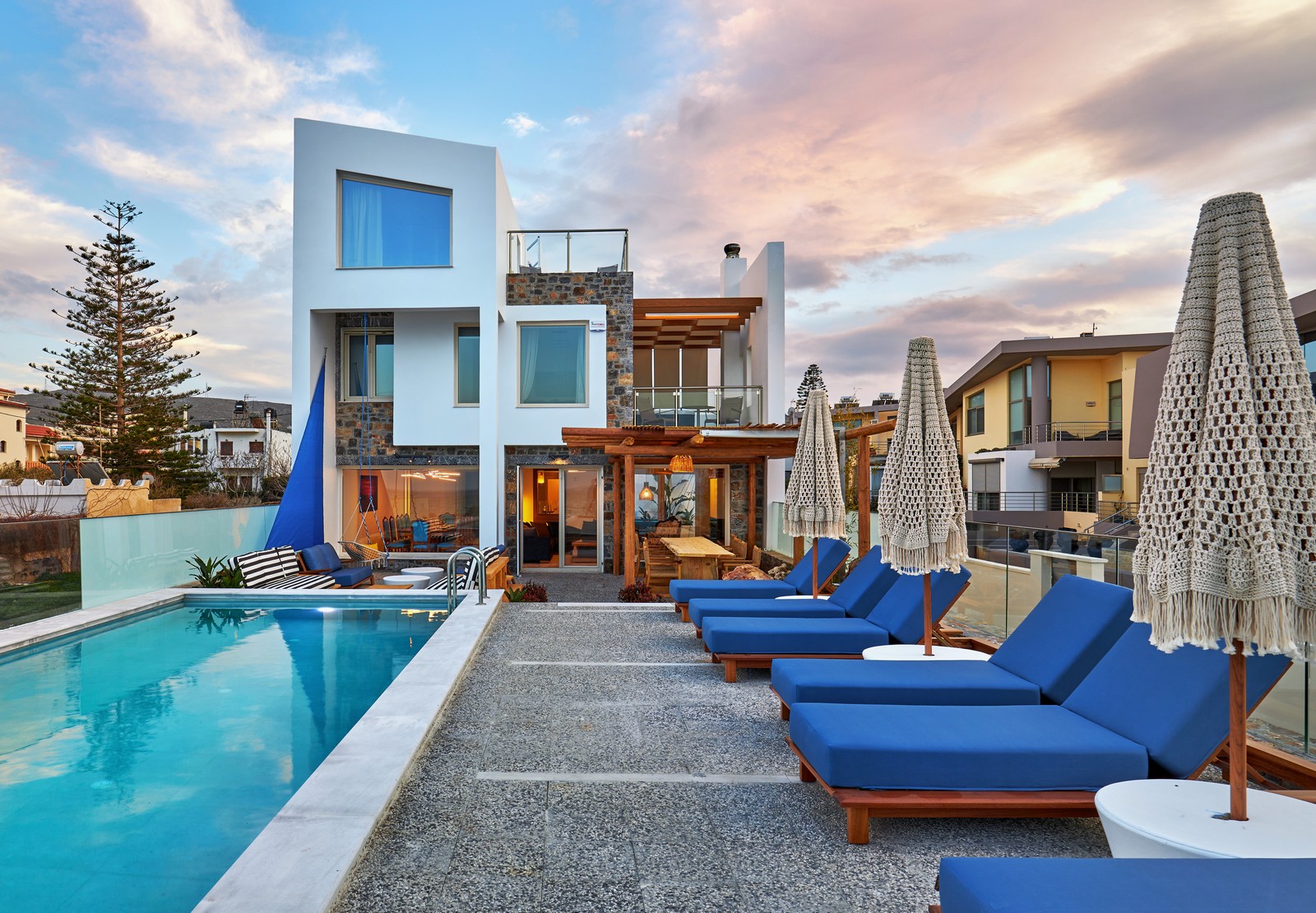 House in Kokkini Chani - view 1