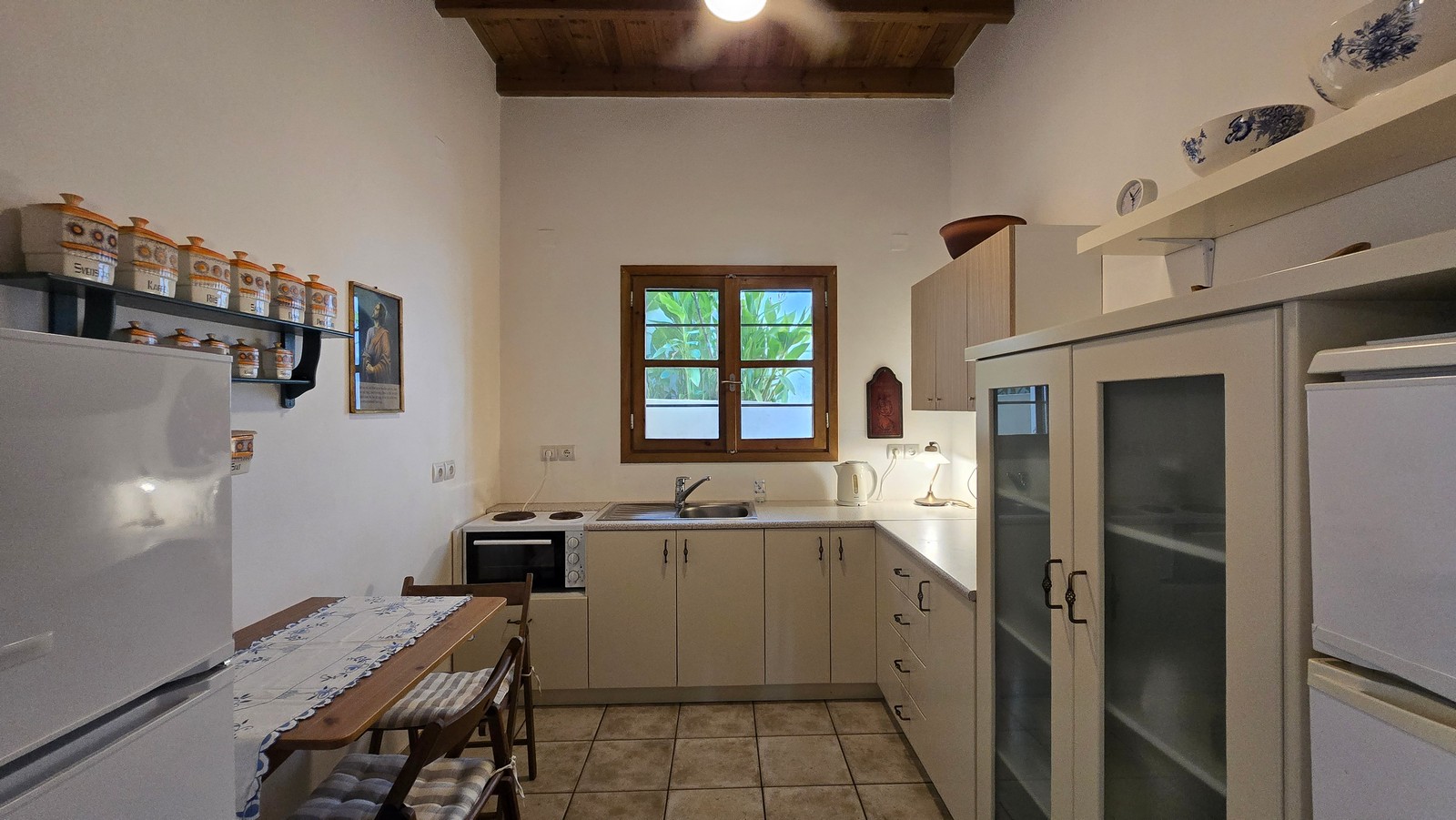 Listing photograph 5 of 33 of the house in Plaka, Apokoronas, published by Euroland Property Group.