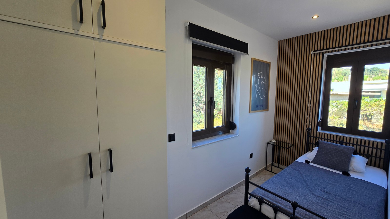 Listing photograph 10 of 13 of the apartment in Stylos, published by Euroland Property Group.