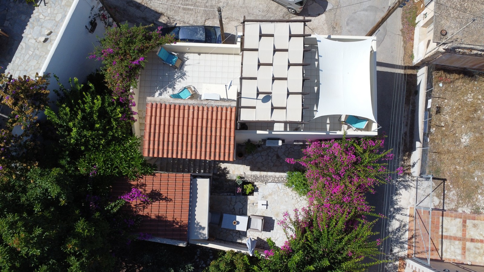 Listing photograph 4 of 33 of the house in Plaka, Apokoronas, published by Euroland Property Group.