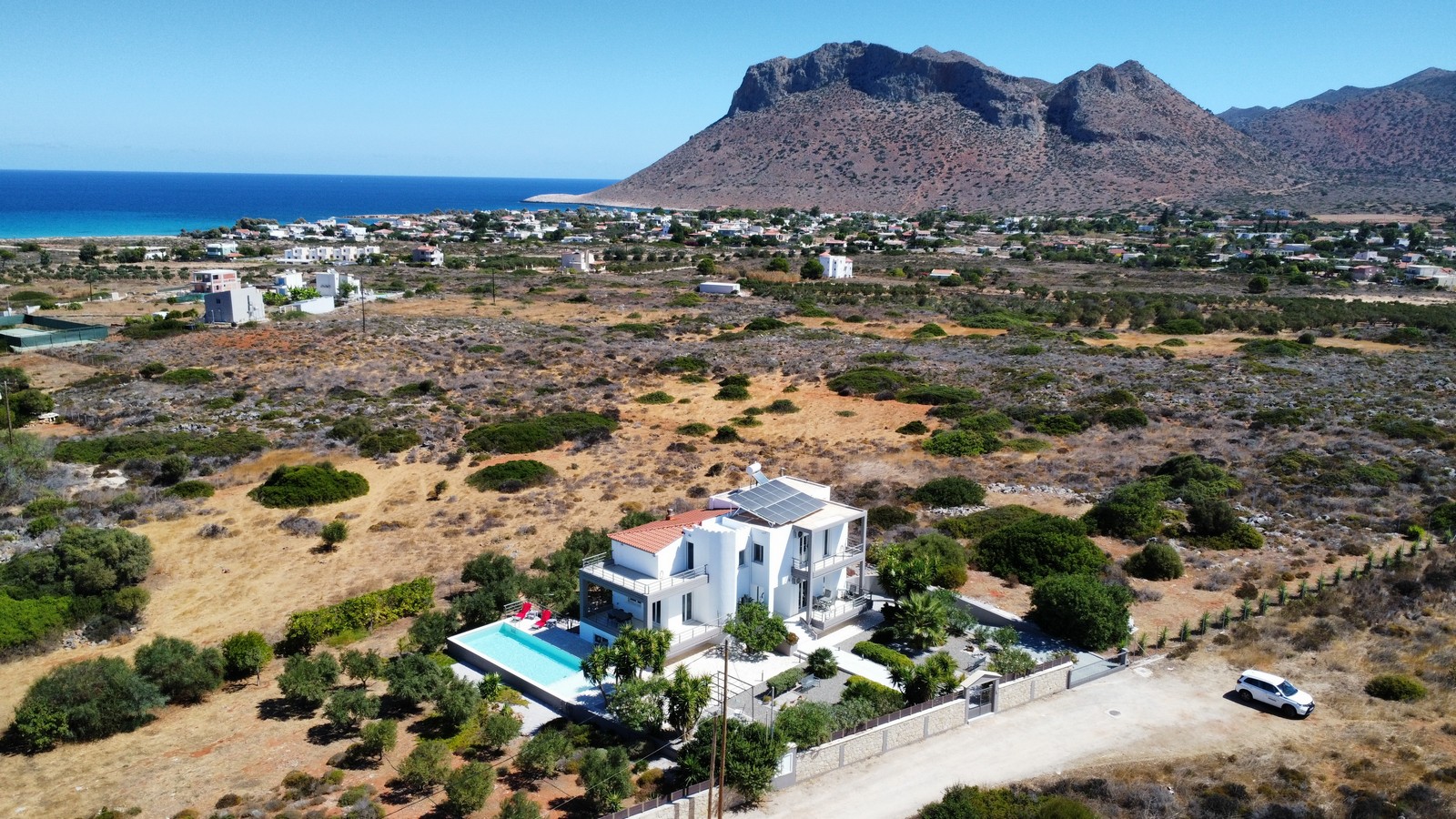 villa views mountain and cretan sea