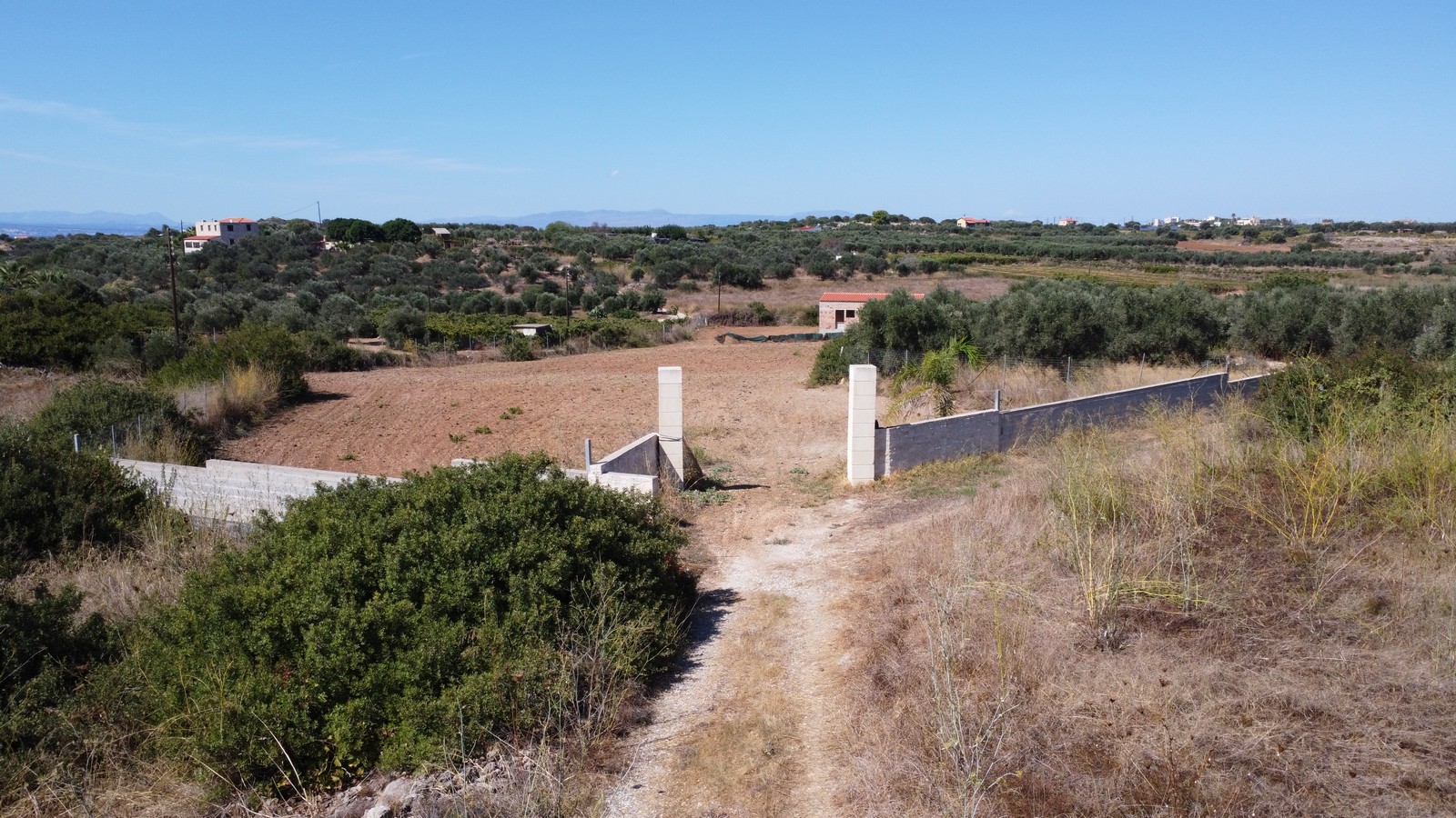 Listing photograph 18 of 22 of the land in Chorafakia, published by Euroland Property Group.